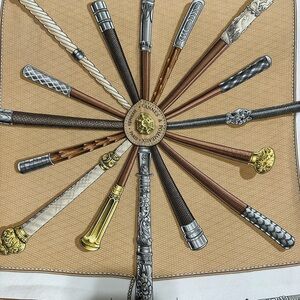 HERMES ❤️🌟”CANES ET POMMEAUX” SILK SCARF W/ HAND-ROLED EDGES NO BOX⭐️